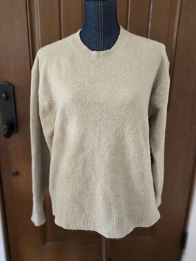 Uniqlo Cozy Crewneck Sweater in Light Taupe